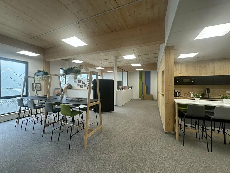 Bureau dans Schiltigheim à louer - Photo de l’immeuble – Image 2 sur 5