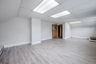 89 N Main St, Andover, MA à louer Photo intérieure– Image 2 sur 3