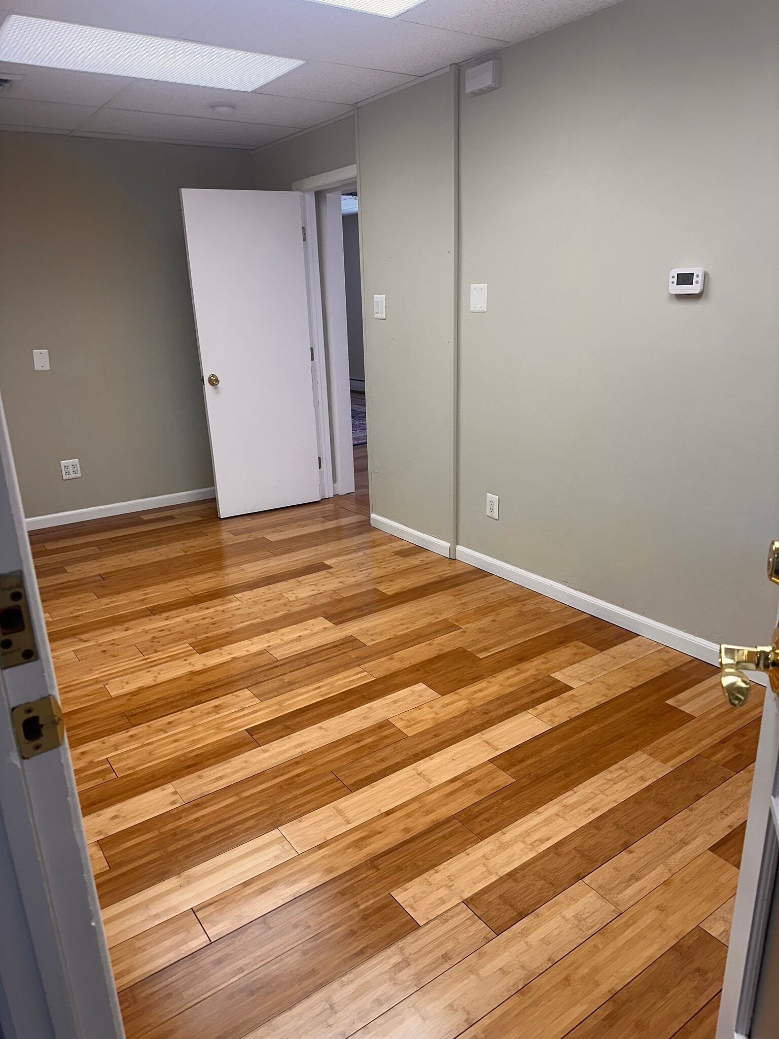 10 S Clinton St, Doylestown, PA à louer Photo intérieure– Image 1 sur 4