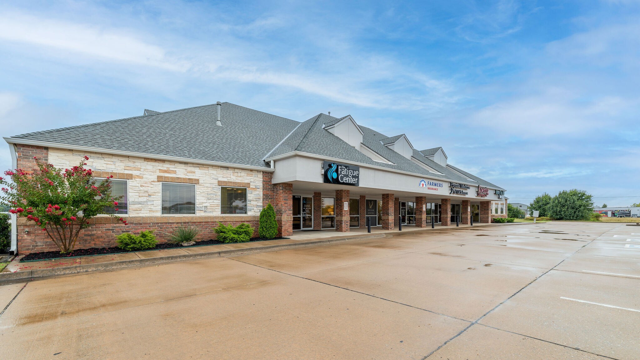 800 W 18th St, Edmond, OK à louer Photo de l’immeuble– Image 1 sur 11