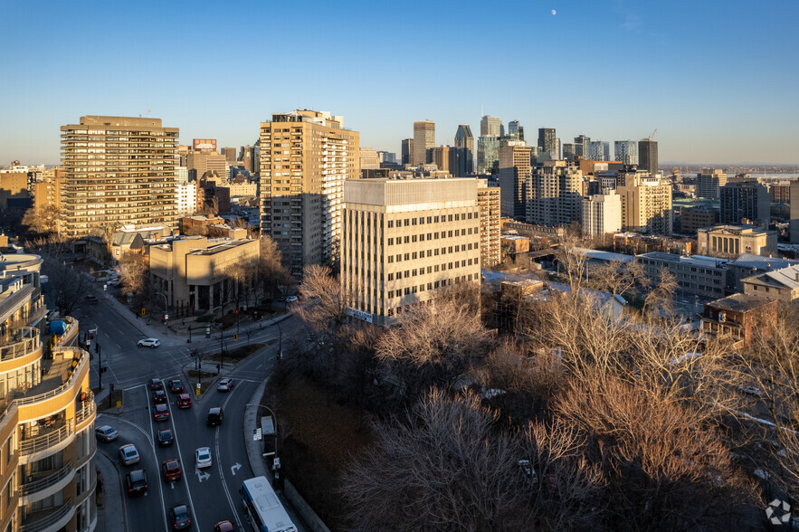3550 Ch De La Côte-Des-Neiges, Montréal, QC à louer - Aérien – Image 2 sur 5