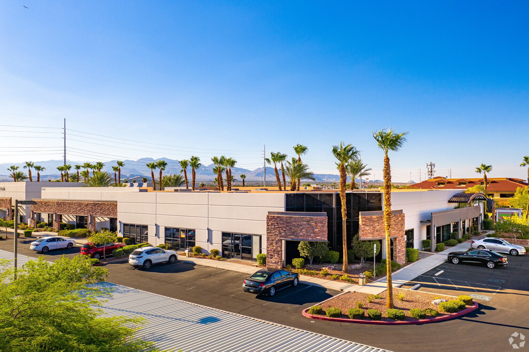 5940 S rainbow Blvd, Las Vegas, NV à vendre Photo principale– Image 1 sur 6