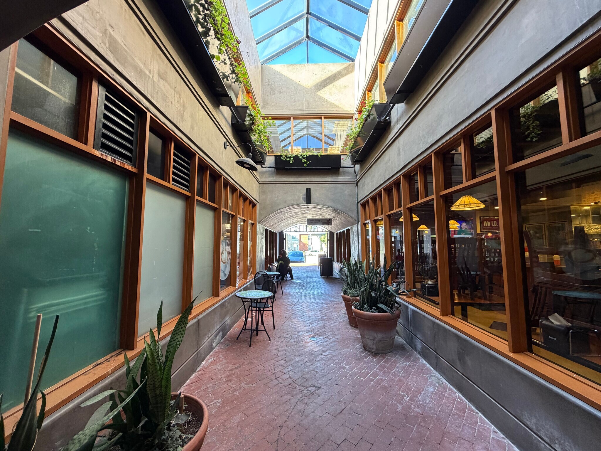 152 N Glassell St, Orange, CA à louer Photo principale– Image 1 sur 11