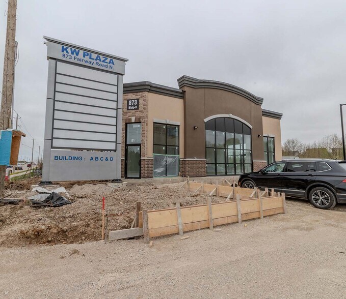 873 Fairway Rd N, Kitchener, ON à louer - Photo de la construction – Image 3 sur 3