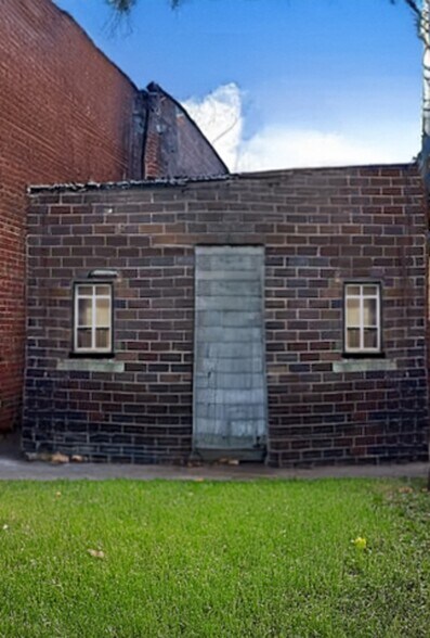 105 W Olive St, Bridgeport, IL à vendre - Photo de l’immeuble – Image 2 sur 2