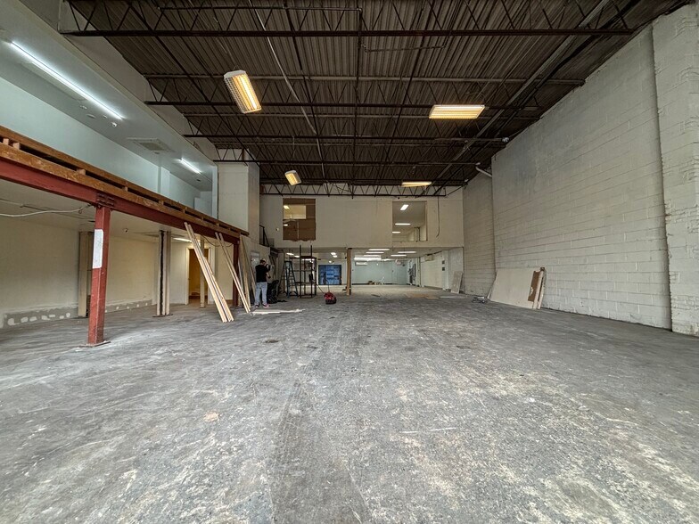 74-80 Georgia Ave, Brooklyn, NY à louer - Photo de l’immeuble – Image 3 sur 7