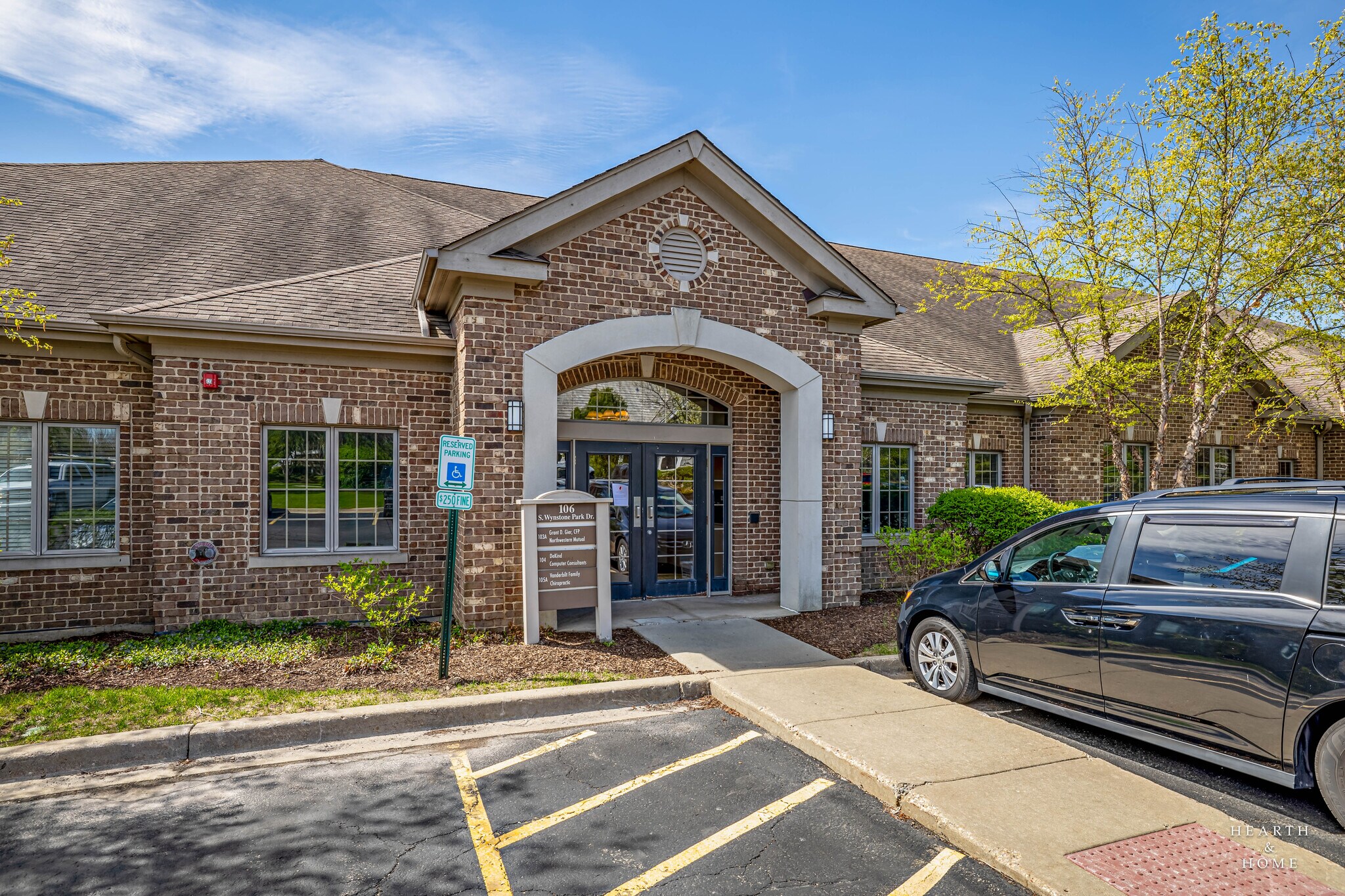 106 S Wynstone Park Dr, Barrington, IL à vendre Photo de l’immeuble– Image 1 sur 17