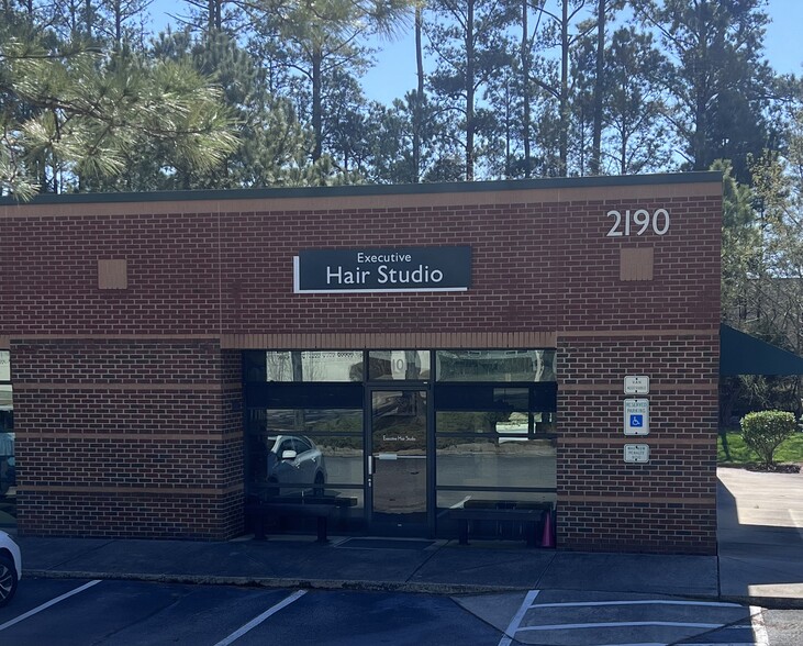 2190 N Salem St, Apex, NC à vendre - Photo de l’immeuble – Image 1 sur 7