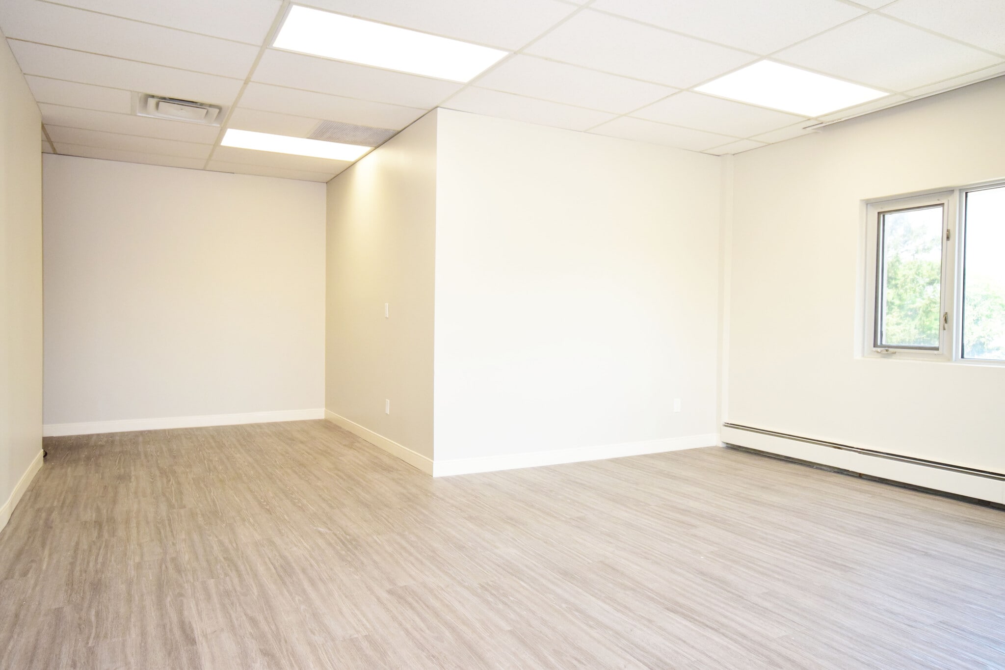 1200 Lawrence Ave E, Toronto, ON à louer Photo intérieure– Image 1 sur 3
