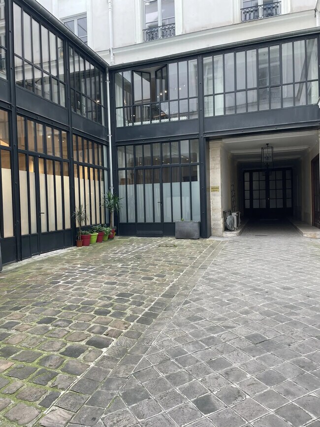 Plus de détails pour 10 Rue De Castiglione, Paris - Bureau à louer