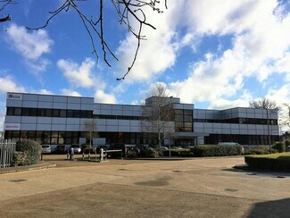 Plus de détails pour Gatwick Rd, Crawley - Bureau à louer