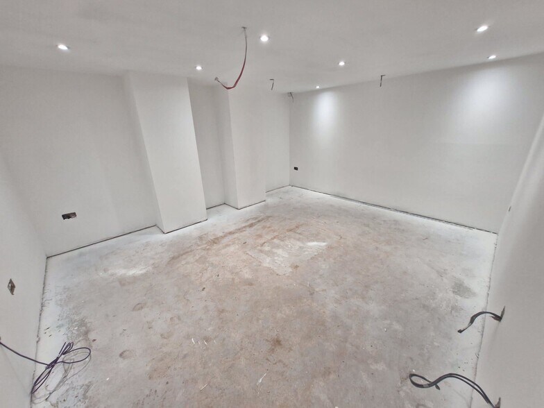 27 Thorne Road, Doncaster à louer - Photo de l’immeuble – Image 3 sur 6