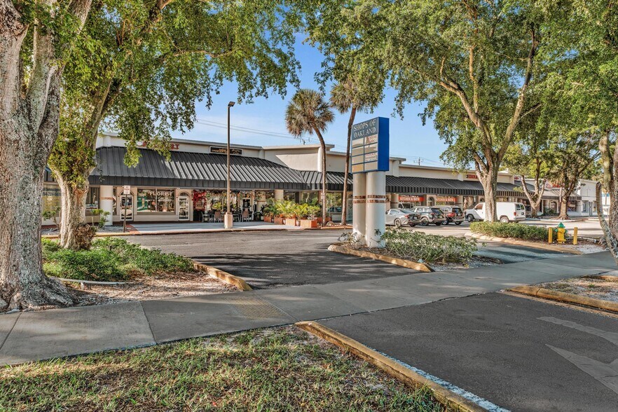 7204-7292 W Oakland Park Blvd, Lauderhill, FL à louer - Photo de l’immeuble – Image 2 sur 10