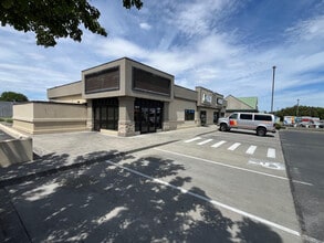1915 N Steptoe St, Kennewick, WA à louer Photo de l’immeuble– Image 1 sur 17