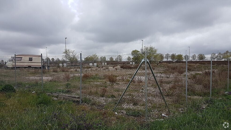 Terrain dans Leganés, Madrid à vendre - Photo de l’immeuble – Image 2 sur 3