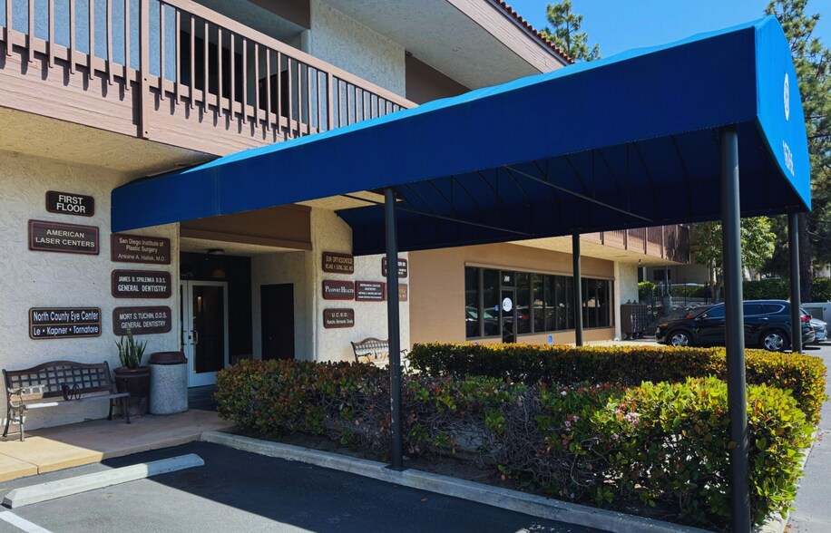 16766 Bernardo Center Dr, San Diego, CA à vendre - Photo de l’immeuble – Image 2 sur 49