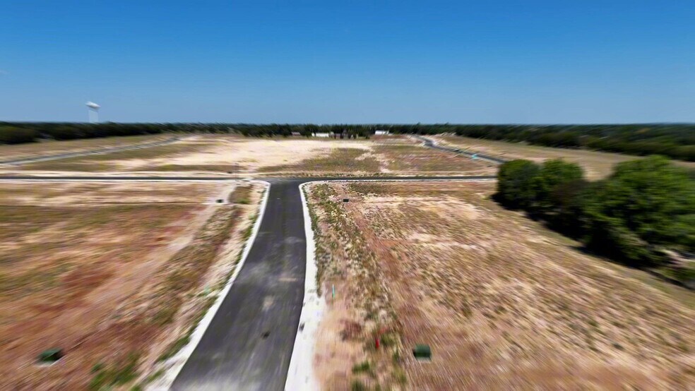 100 Callejero St, Rio Vista, TX à vendre - Vidéo sur l’annonce professionnelle – Image 2 sur 12