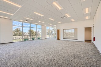 1101 E 126th Ave, Thornton, CO à louer Photo de l’immeuble– Image 2 sur 4