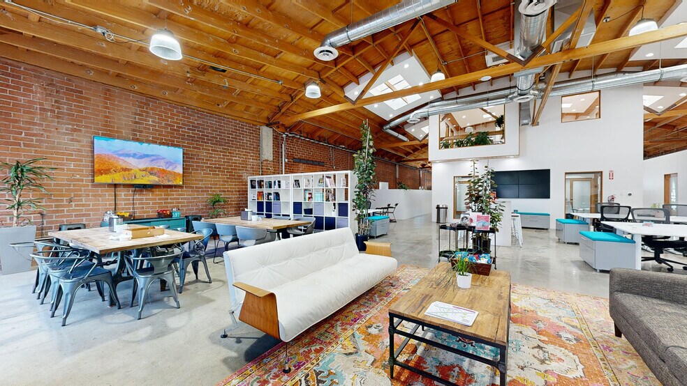 3384 Robertson Pl, Los Angeles, CA à louer - Numérisation 3D Matterport – Image 3 sur 15