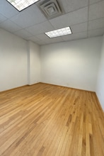 637 Willis Ave, Williston Park, NY à louer Photo intérieure– Image 2 sur 5