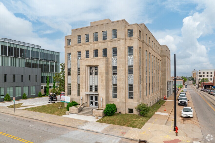 1141 N Robinson Ave, Oklahoma City, OK à louer - Photo de l’immeuble – Image 1 sur 16
