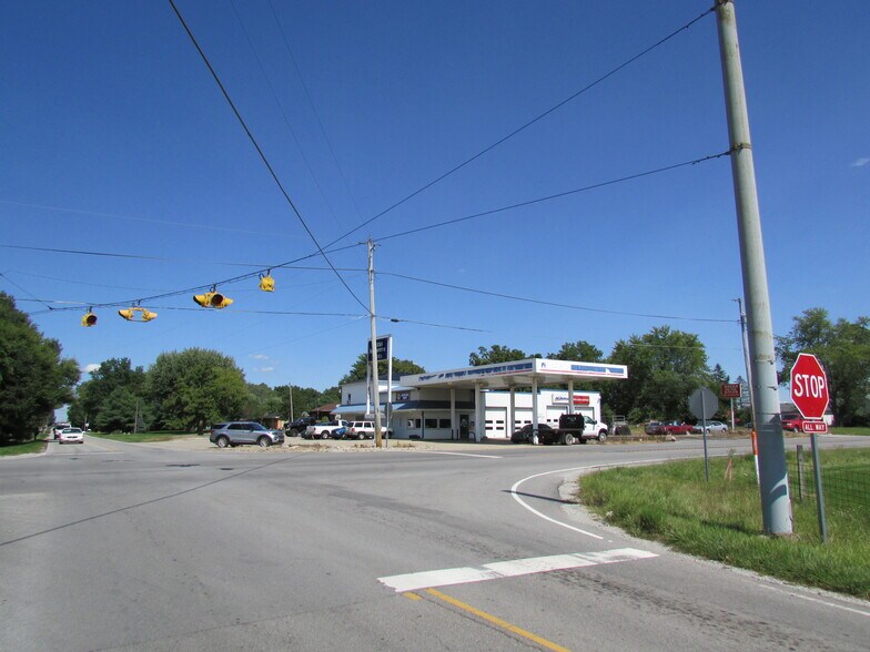 5982 W State Road 32, Anderson, IN à vendre - Photo de l’immeuble – Image 3 sur 43