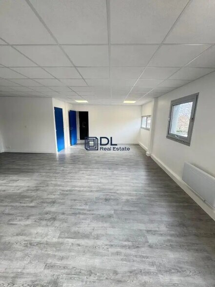 Local d'activités dans Orly à vendre - Photo intérieure – Image 3 sur 9
