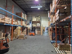 3539-3591 Rue Ashby, Saint-Laurent, QC à louer Photo intérieure– Image 2 sur 6