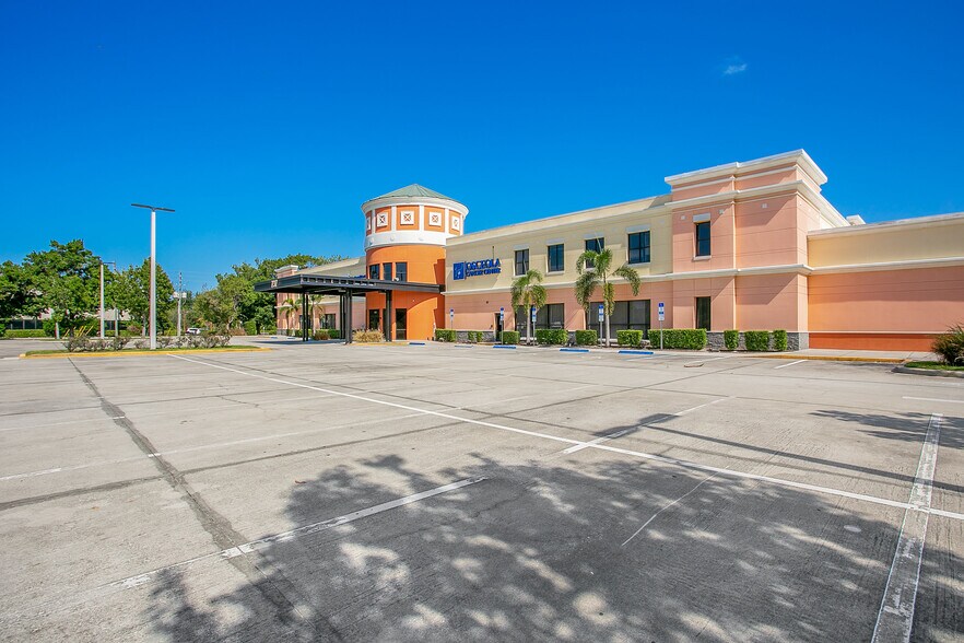 737 W Oak St, Kissimmee, FL à vendre - Photo de l’immeuble – Image 3 sur 16