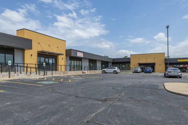 Plus de détails pour 9120-9146 N Macarthur Blvd, Oklahoma City, OK - Local commercial aux enchères