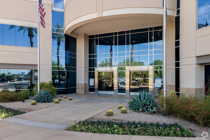 1001 W Southern Ave, Mesa, AZ à louer - Photo de l’immeuble – Image 3 sur 10
