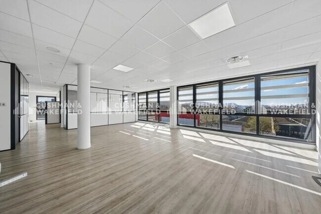 Plus de détails pour 35 Boulevard Du Capitaine Geze, Marseille - Bureau à louer