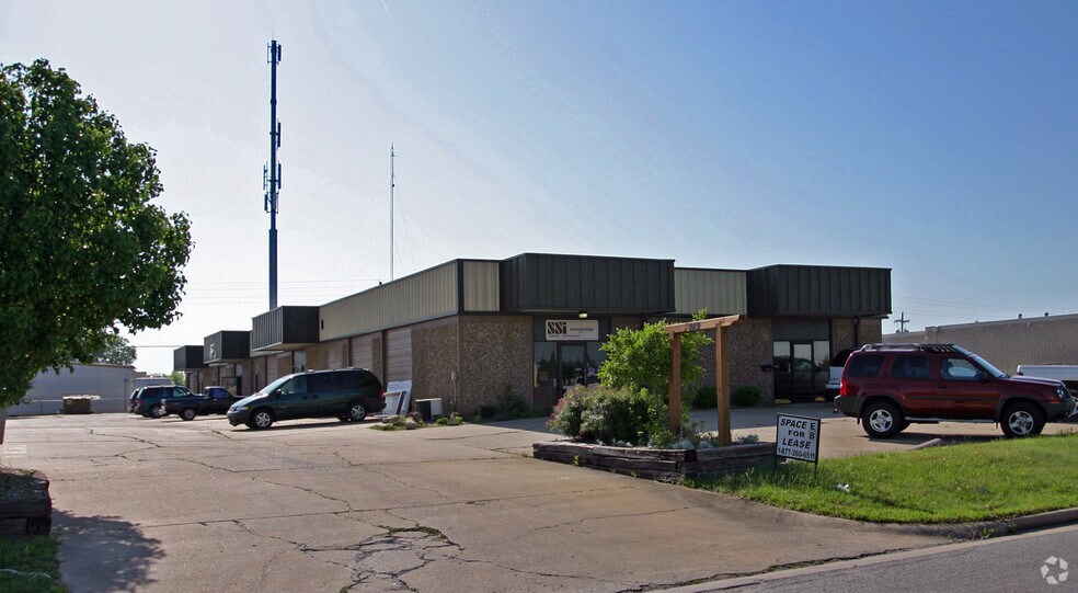 413 N Walnut Ave, Broken Arrow, OK à vendre - Photo de l’immeuble – Image 2 sur 14