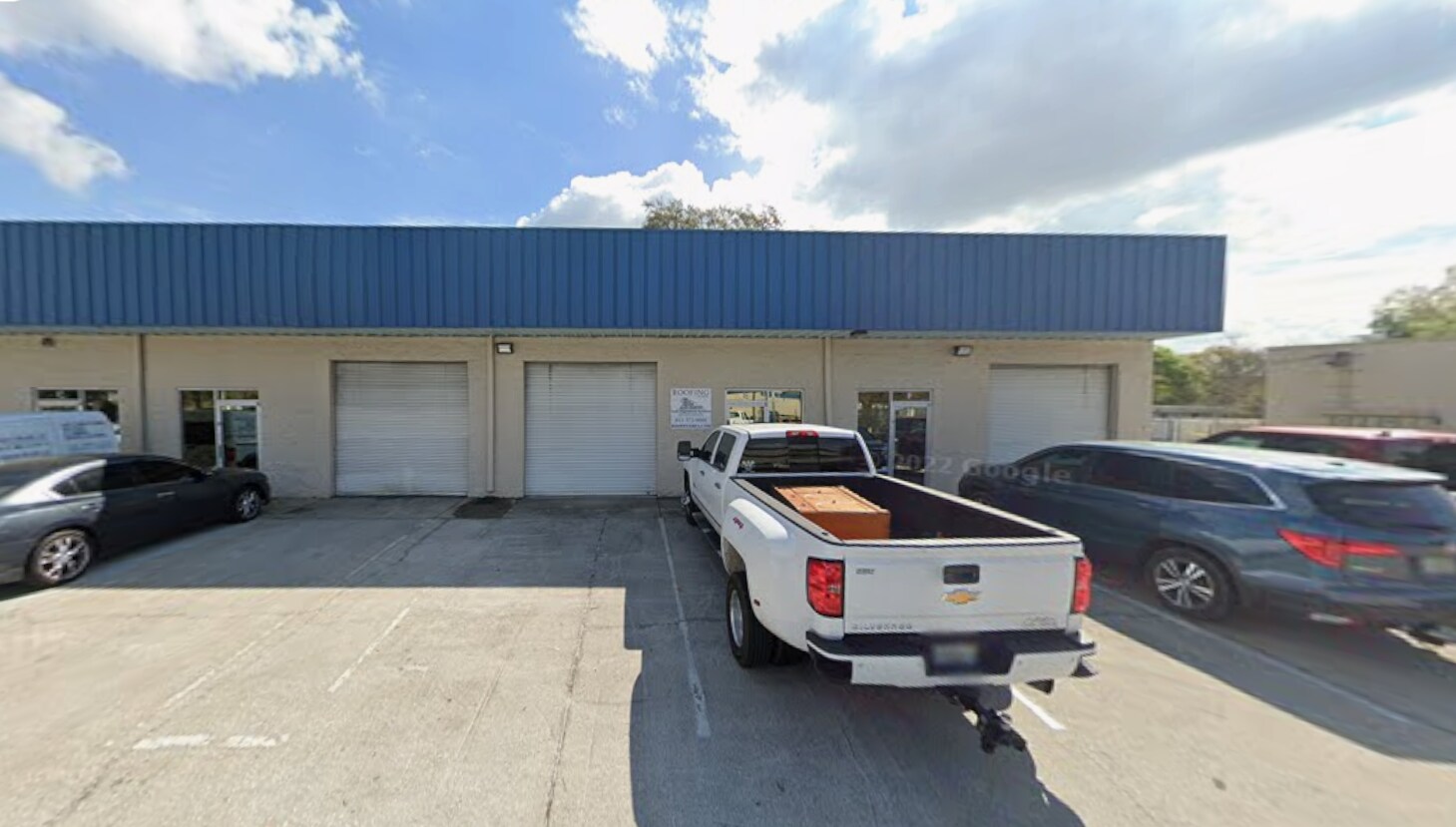 8267 Causeway Blvd, Tampa, FL à louer Photo de l’immeuble– Image 1 sur 2
