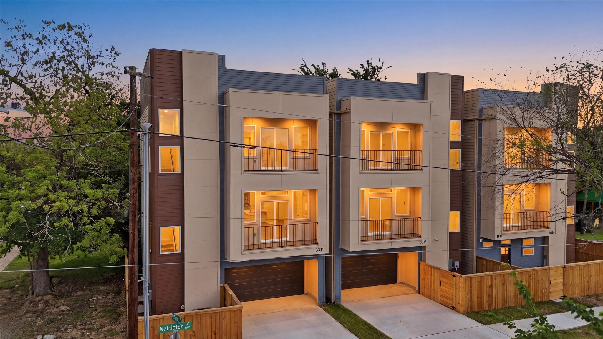 Francis Townhomes Portfolio portefeuille de 1 biens à vendre sur LoopNet.fr Photo de l’immeuble– Image 1 sur 22