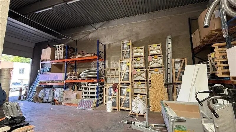 Local d’activités dans Collégien à louer - Photo de l’immeuble – Image 3 sur 7