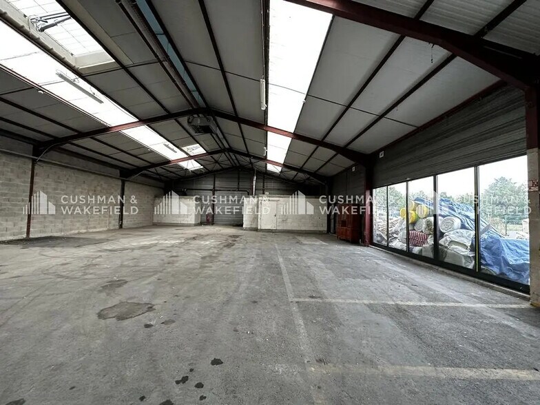 Local d'activités dans Duttlenheim à vendre - Photo de l’immeuble – Image 1 sur 8