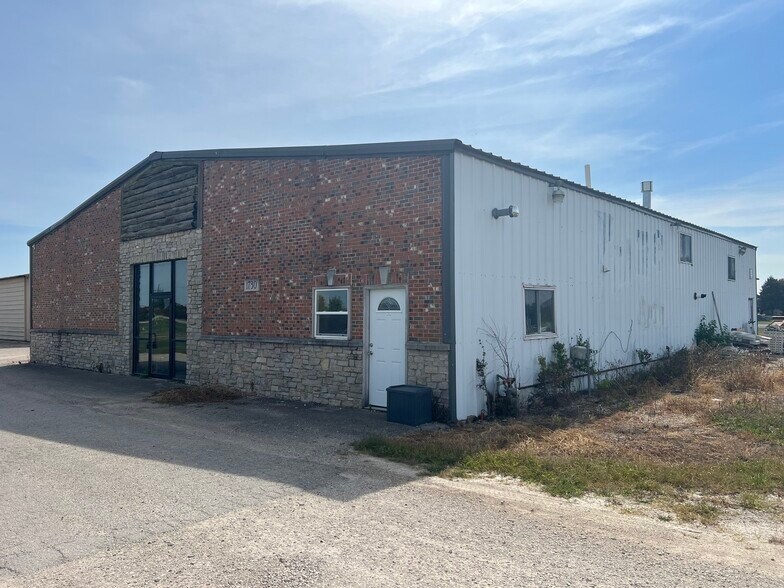1730 W Church St, Sandwich, IL à vendre - Photo de l’immeuble – Image 3 sur 17