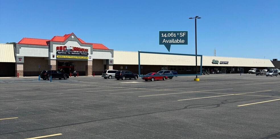 7215-7423 E 10 Mile Rd, Center Line, MI à louer - Photo de l’immeuble – Image 1 sur 11