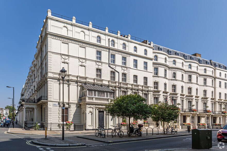 42 Princes Sq, Londres à vendre - Photo principale – Image 1 sur 16