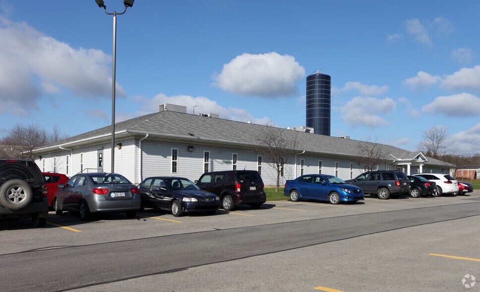 19 Mcquiston Dr, Mercer, PA à louer - Photo de l’immeuble – Image 2 sur 18