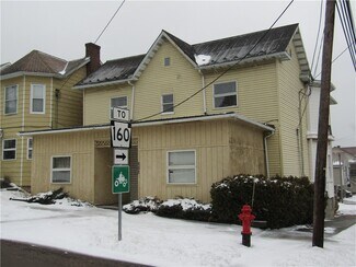 Plus de détails pour 300 Meyers Ave, Meyersdale, PA - Logement à vendre