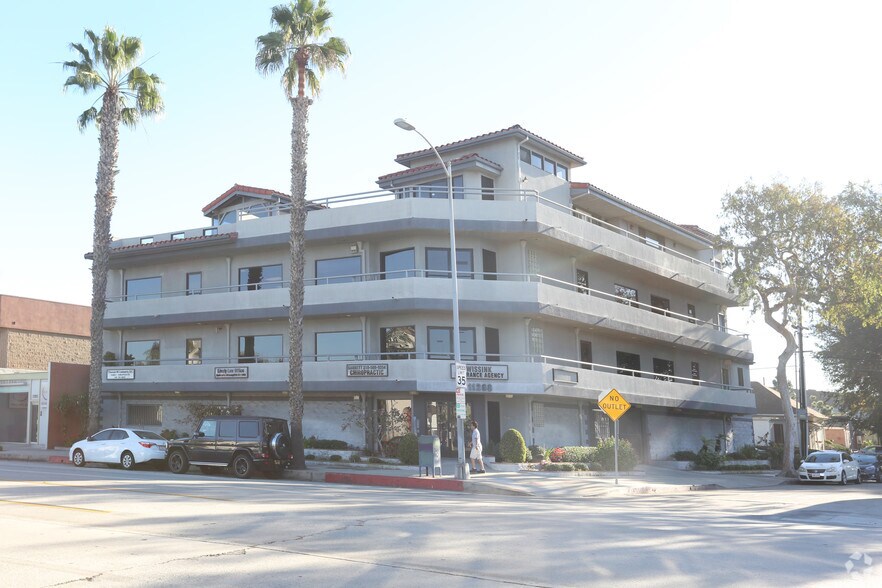 11268 Washington Blvd, Culver City, CA à louer - Photo de l’immeuble – Image 2 sur 11