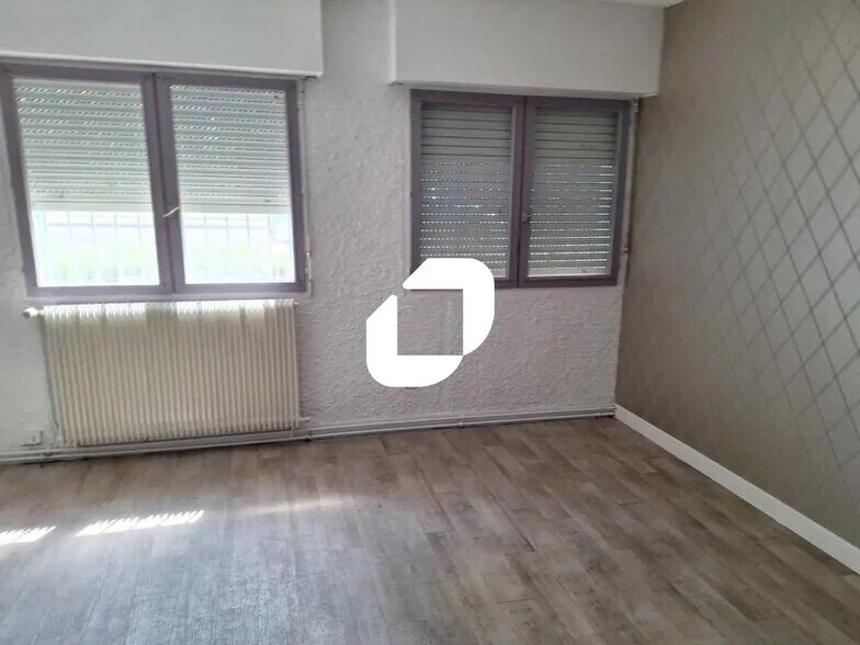 Bureau dans Floirac à vendre - Photo de l’immeuble – Image 3 sur 9