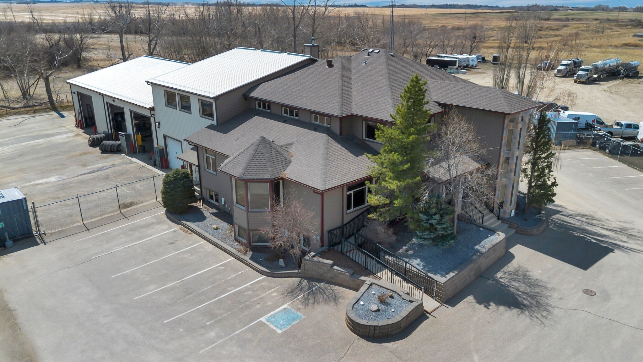 118 Canal Gdns, Strathmore, AB à vendre Photo principale– Image 1 sur 35