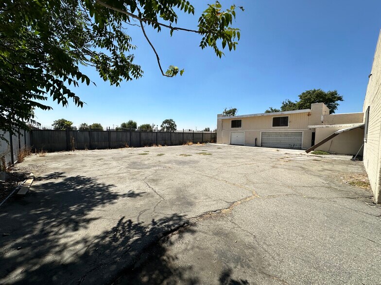 431 W 10th St, San Bernardino, CA à vendre - Photo de l’immeuble – Image 3 sur 20