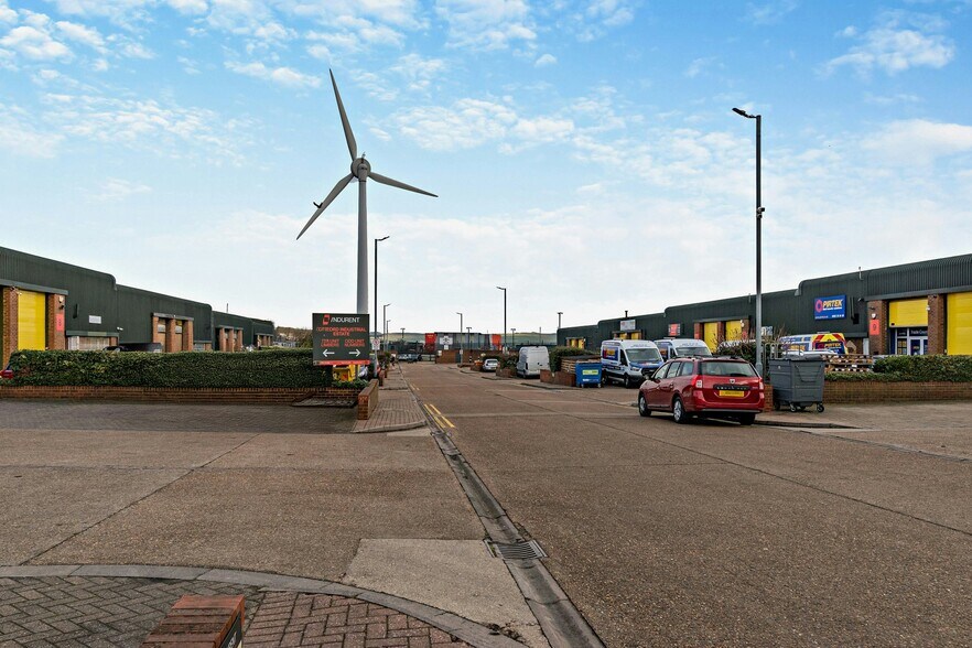 1 Manor Rd, Erith à louer - Photo de l’immeuble – Image 3 sur 7