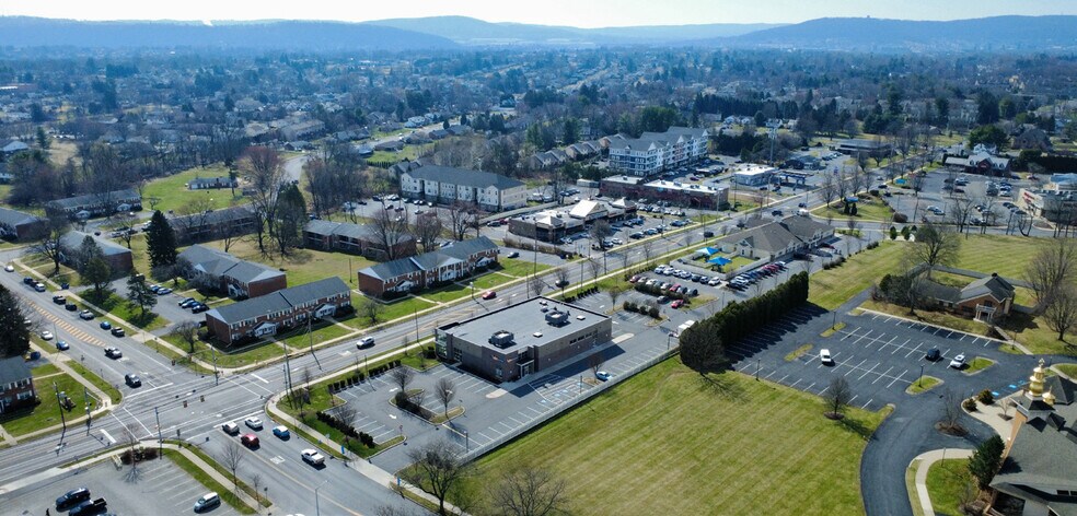 3008-3022 Linden St, Bethlehem, PA à louer - Photo de l’immeuble – Image 2 sur 4