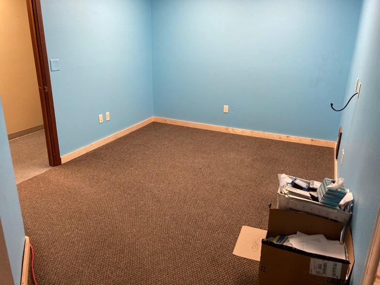 57 Birch Ave S, Maple Lake, MN à louer - Photo intérieure – Image 3 sur 8
