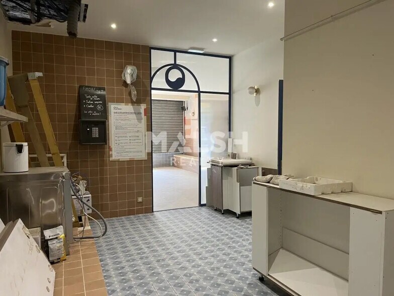 Local commercial dans Lyon à louer - Photo de l’immeuble – Image 3 sur 5